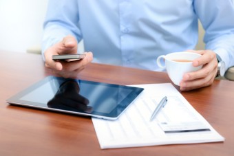 Smartphone am Arbeitsplatz