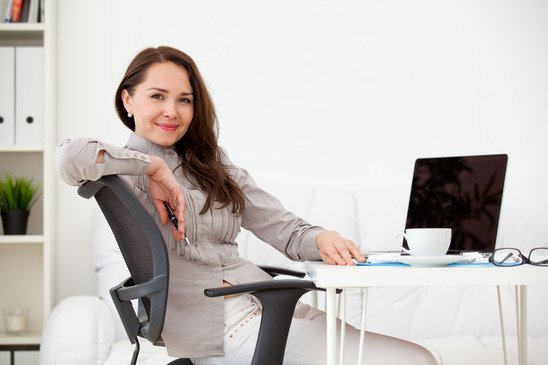 Frau im Home Office